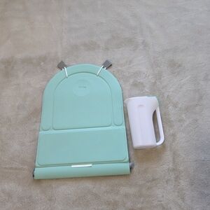 Frida Baby 4-in-1 Bath Tub Insert Sling Bundle With Control The Flow Rinser